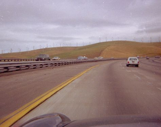 Illustration for article titled Murilee's Interstate 5 Road Trip Photos Of The Late 1980s